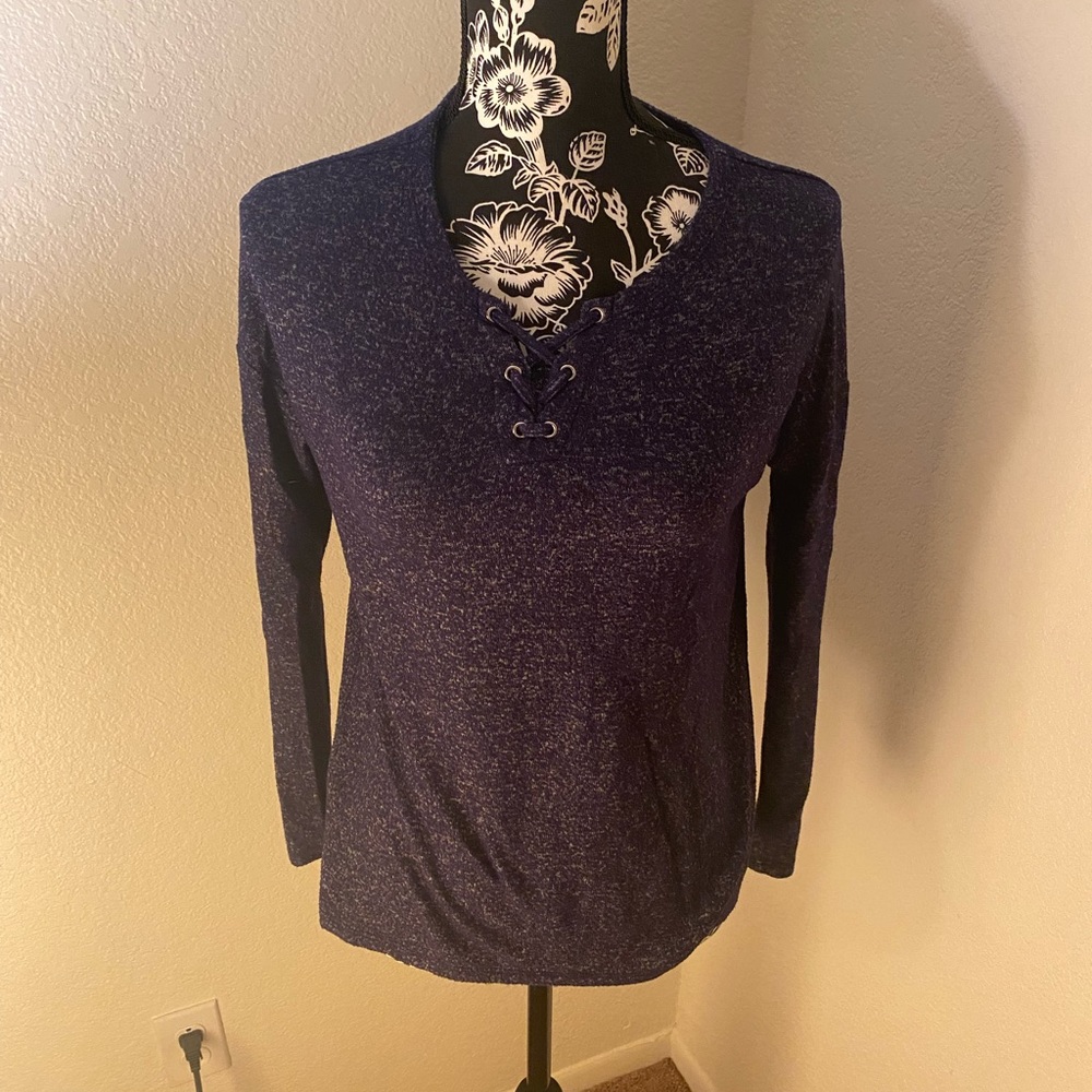 Long sleeve light sweater